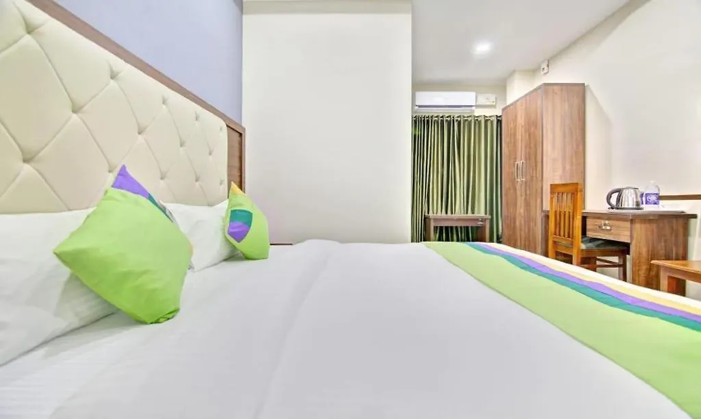 Central Inn Kochi 3*,