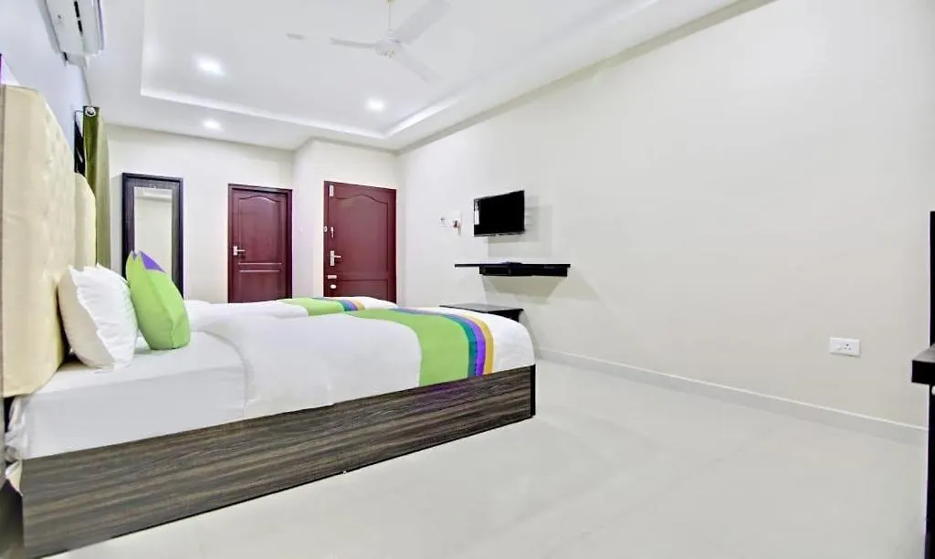 Central Inn Kochi 3*,  India